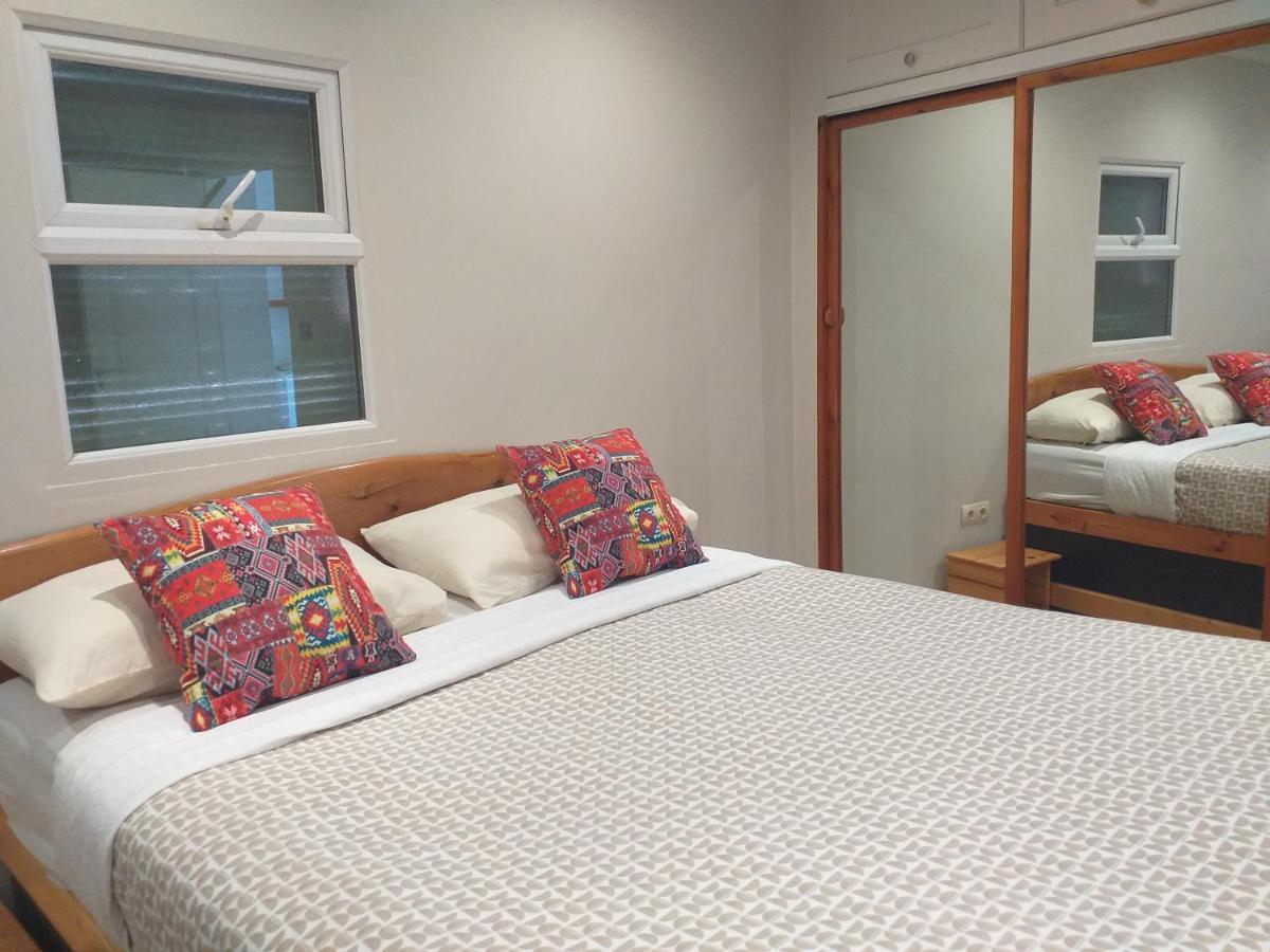 Malaga Ensuites City Centre Eksteriør bilde